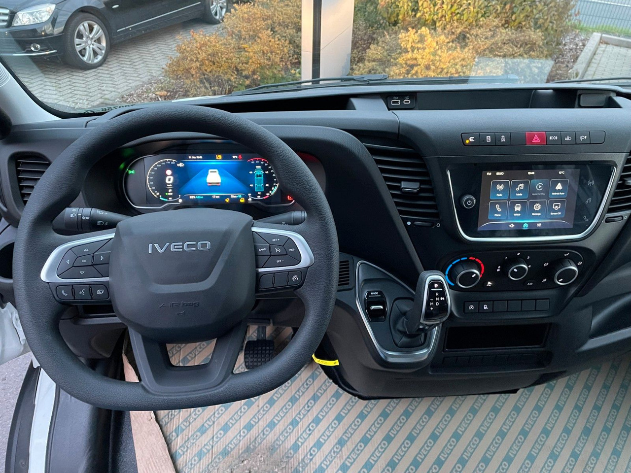 Furgoneta basculante Iveco Daily 35S14 A8*R3.450mm*Automatik*Kamera*2Sitze*: foto 10 Furgoneta basculante Iveco Daily 35S14 A8*R3.450mm*Automatik*Kamera*2Sitze*: foto 10