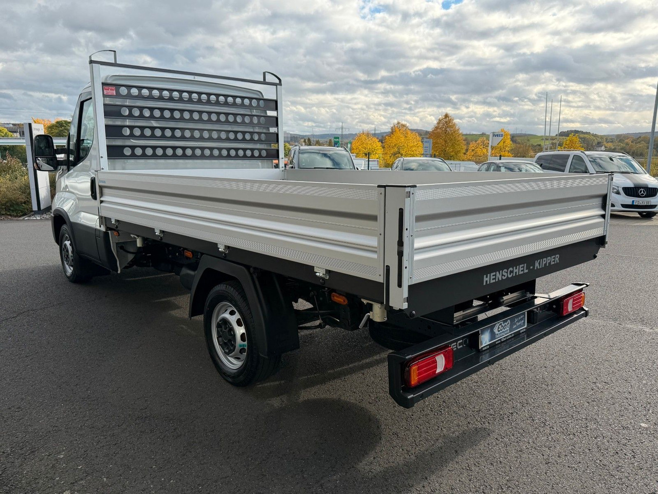 Iveco Daily 35S14 A8*R3.450mm*Automatik*Kamera*3Sitze* - Furgoneta basculante: foto 4 Iveco Daily 35S14 A8*R3.450mm*Automatik*Kamera*3Sitze* - Furgoneta basculante: foto 4