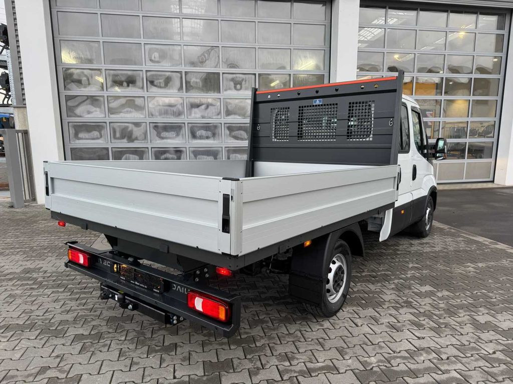 Iveco Daily 35S16 A8 Pritsche *7-Sitze*AHK*Automatik* Iveco Daily 35S16 A8 Pritsche *7-Sitze*AHK*Automatik* - Furgoneta caja abierta: foto 5 Iveco Daily 35S16 A8 Pritsche *7-Sitze*AHK*Automatik* Iveco Daily 35S16 A8 Pritsche *7-Sitze*AHK*Automatik* - Furgoneta caja abierta: foto 5