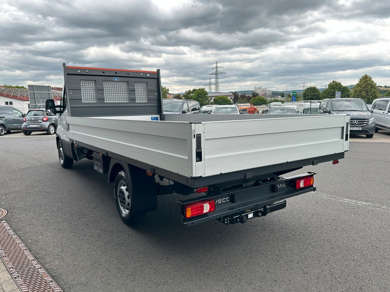 Iveco Daily 35S16 A8 *R.4100 mm*AHK*Kamera* 3x - Furgoneta caja abierta: foto 4 Iveco Daily 35S16 A8 *R.4100 mm*AHK*Kamera* 3x - Furgoneta caja abierta: foto 4