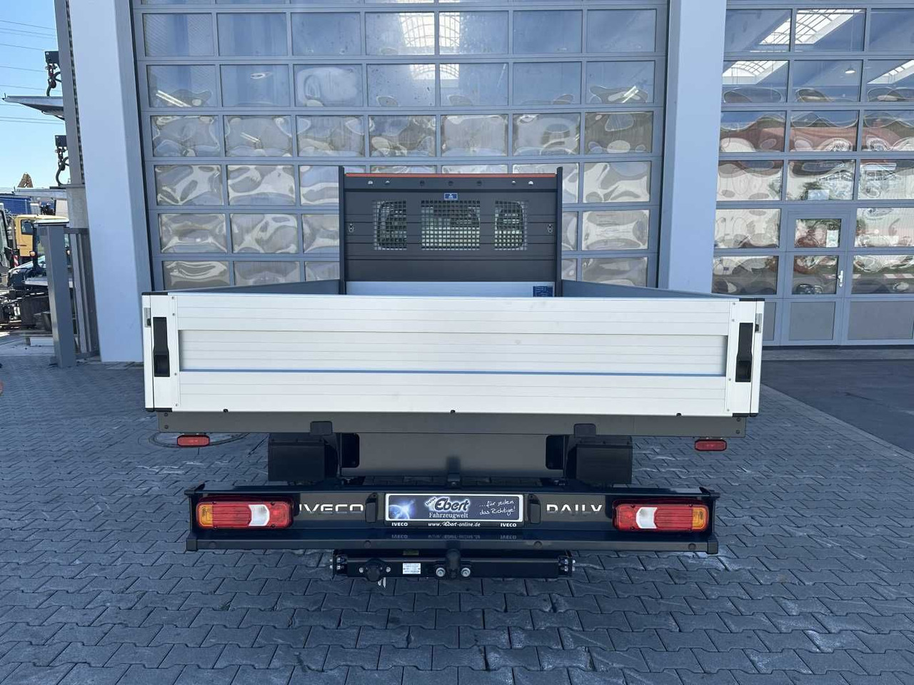Iveco Daily 35S16 A8 *R3.750mm*AHK*Automatik* - Furgoneta caja abierta: foto 4 Iveco Daily 35S16 A8 *R3.750mm*AHK*Automatik* - Furgoneta caja abierta: foto 4