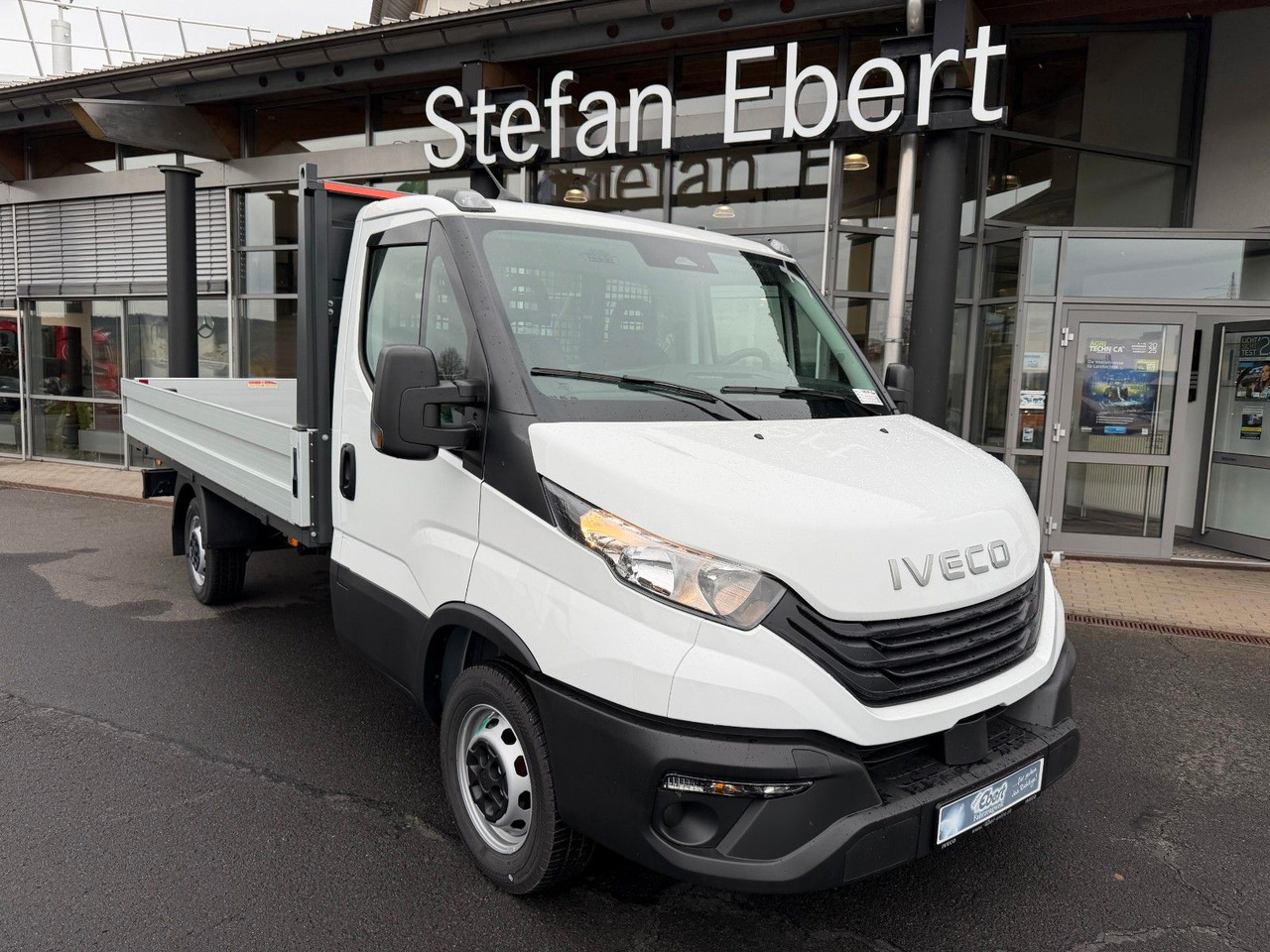 Iveco Daily 35S16 H 3.0L *R3.750mm*AHK*Klima* - Furgoneta caja abierta: foto 1 Iveco Daily 35S16 H 3.0L *R3.750mm*AHK*Klima* - Furgoneta caja abierta: foto 1