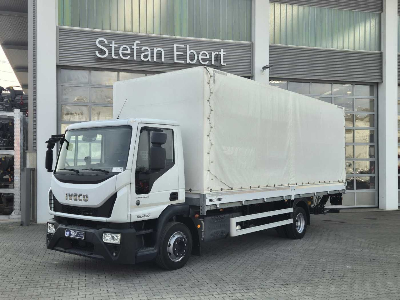 Iveco Eurocargo ML120E25 LBW 1.500kg Klima 3 Sitze - Camión lona: foto 1 Iveco Eurocargo ML120E25 LBW 1.500kg Klima 3 Sitze - Camión lona: foto 1