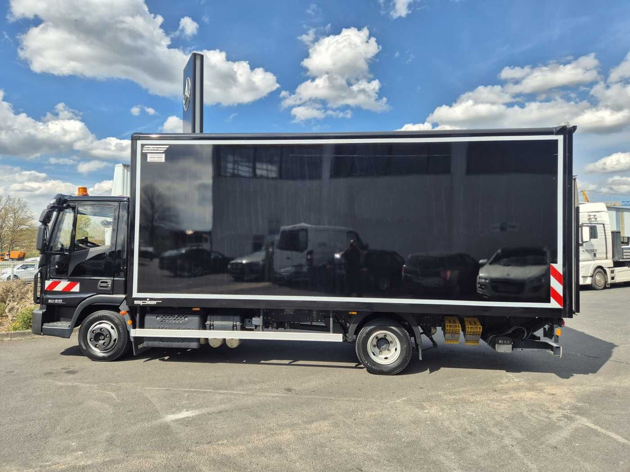 Iveco Eurocargo ML80E21/P LBW Bär 1.500kg 2x AHK - Furgoneta caja cerrada: foto 3 Iveco Eurocargo ML80E21/P LBW Bär 1.500kg 2x AHK - Furgoneta caja cerrada: foto 3