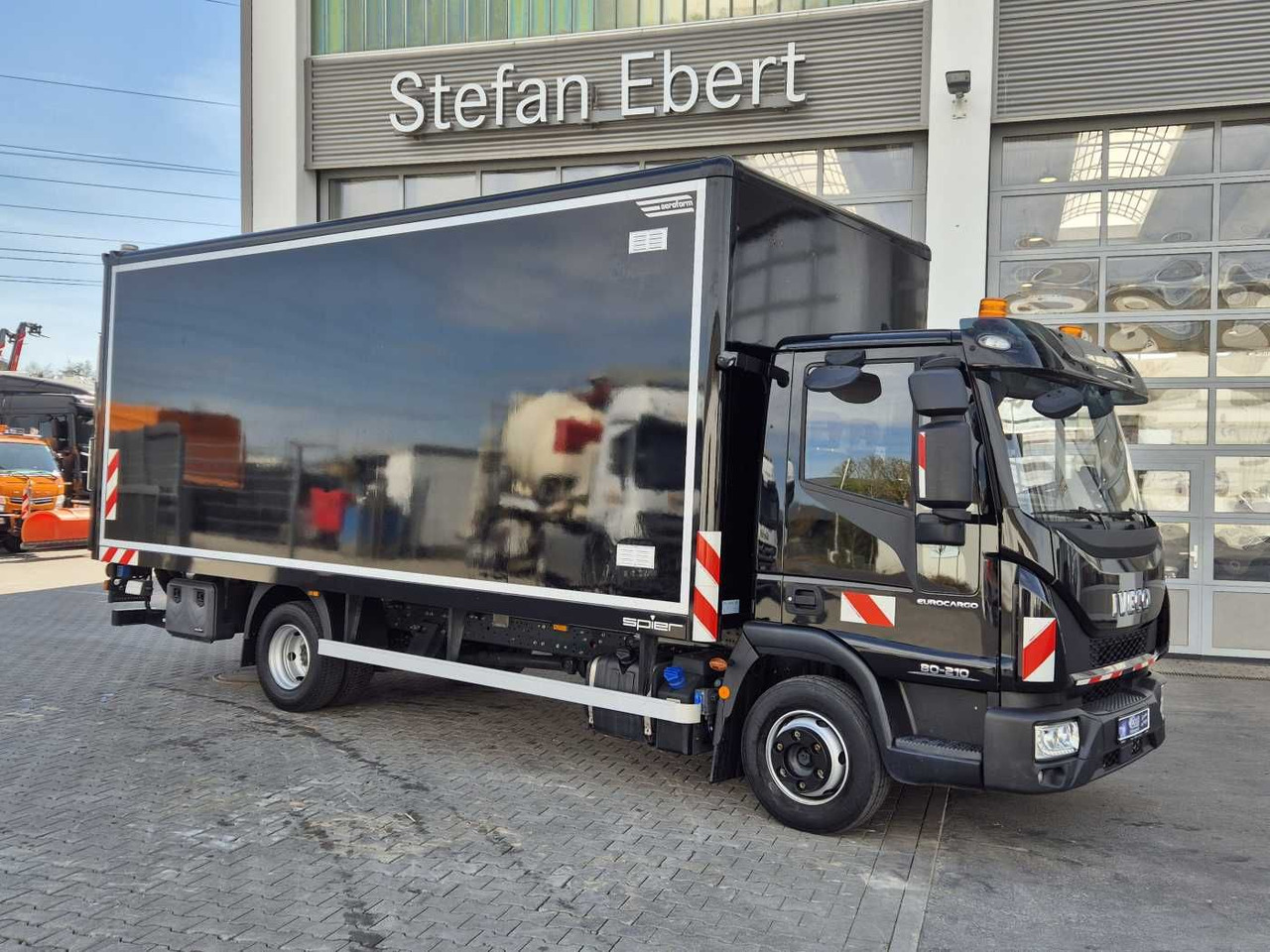 Iveco Eurocargo ML80E21/P LBW Bär 1.500kg 2x AHK - Furgoneta caja cerrada: foto 3 Iveco Eurocargo ML80E21/P LBW Bär 1.500kg 2x AHK - Furgoneta caja cerrada: foto 3