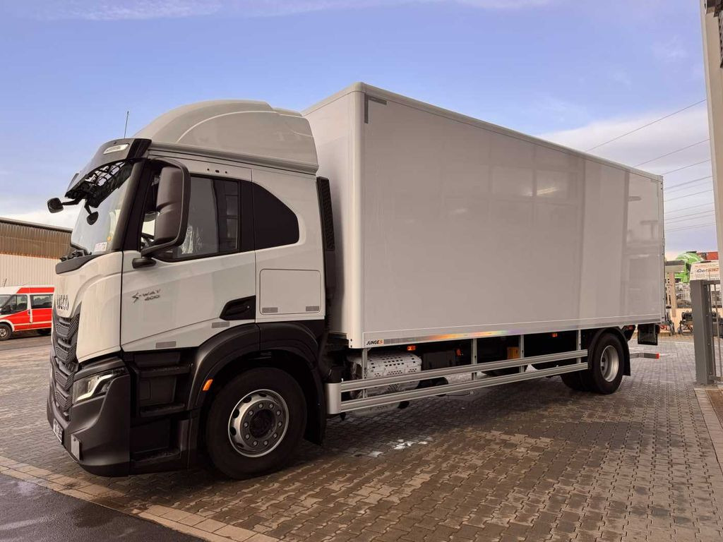 Iveco S-Way AT190S40/P LBW 2.000kg Tür Navi Bett - Camión caja cerrada: foto 4 Iveco S-Way AT190S40/P LBW 2.000kg Tür Navi Bett - Camión caja cerrada: foto 4