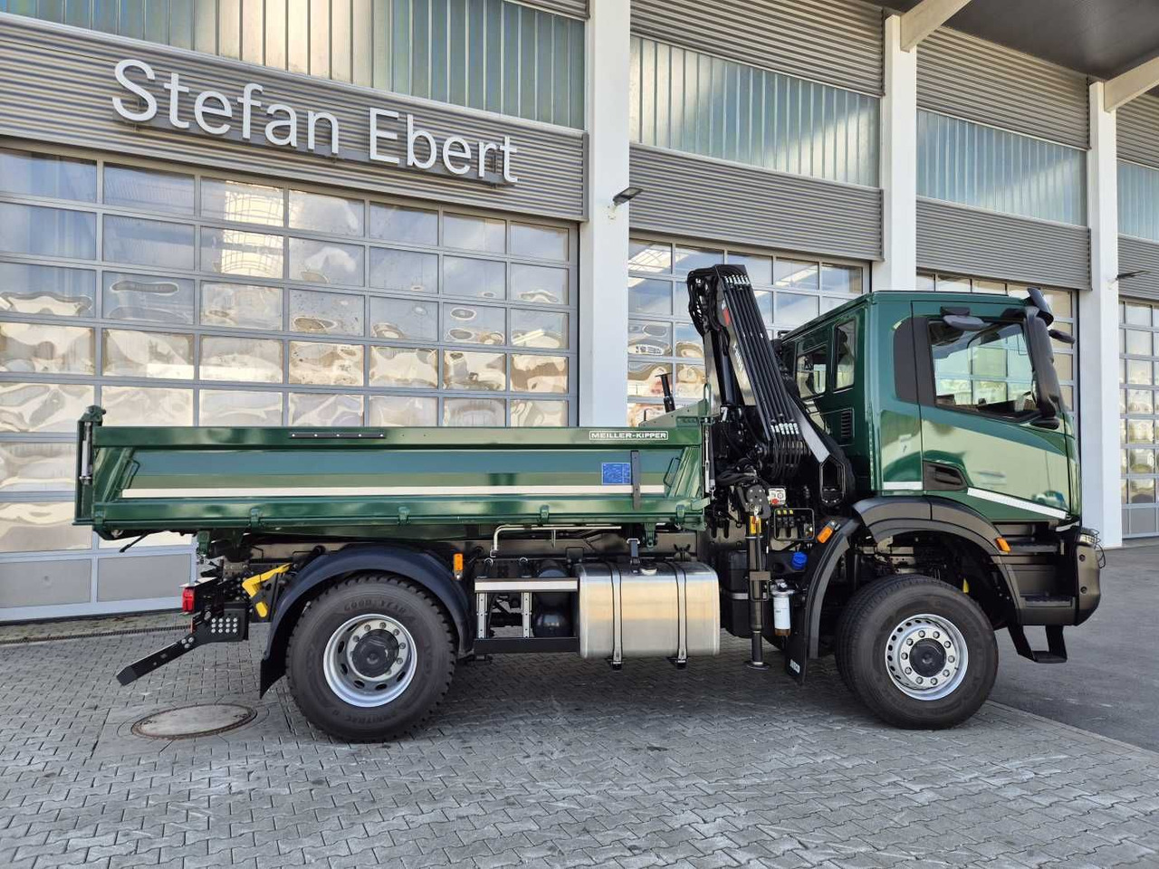 Iveco T-Way AD190T36W/P 4x4 HIAB X-HIDUO 118E-3 Funk - Camión volquete, Camión grúa: foto 5 Iveco T-Way AD190T36W/P 4x4 HIAB X-HIDUO 118E-3 Funk - Camión volquete, Camión grúa: foto 5