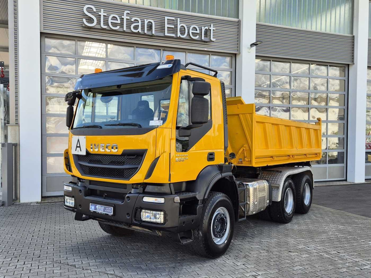 Iveco Trakker AD380T50 6x4 Kipper/SZM Wechselsystem - Camión volquete: foto 2 Iveco Trakker AD380T50 6x4 Kipper/SZM Wechselsystem - Camión volquete: foto 2