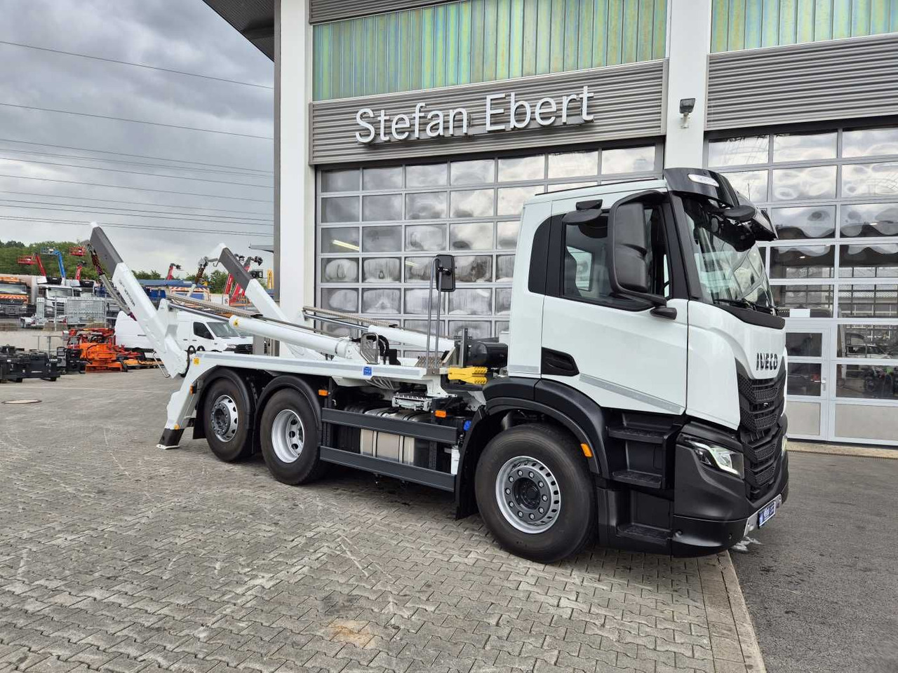 Iveco X-Way AD280X42Y/PS 6x2 Meiller 16. T Funk Lift - Camión volquete: foto 1 Iveco X-Way AD280X42Y/PS 6x2 Meiller 16. T Funk Lift - Camión volquete: foto 1