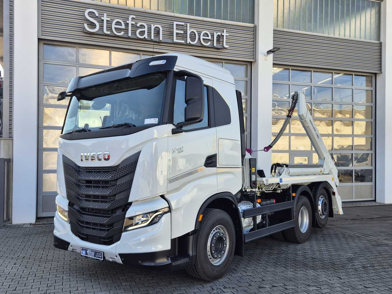Iveco X-Way AS280X46Y/PS ON 6x2 Meiller AK16 Intarder - Camión volquete: foto 1 Iveco X-Way AS280X46Y/PS ON 6x2 Meiller AK16 Intarder - Camión volquete: foto 1