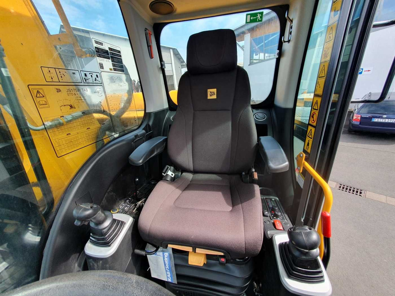 Excavadora de ruedas JCB JS 175 W / 2024 / nur 622h! / 1x Tieflöffel: foto 12