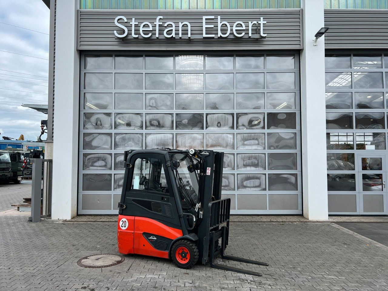 Linde E14 - 01 / Triplex: 4.10m! / SS / nur 2.612h! - Carretilla elevadora eléctrica: foto 1 Linde E14 - 01 / Triplex: 4.10m! / SS / nur 2.612h! - Carretilla elevadora eléctrica: foto 1