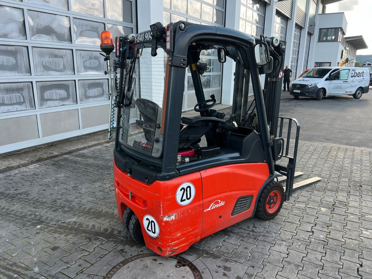 Linde E14 - 01 / Triplex: 4.10m! / SS / nur 986h! - Carretilla elevadora eléctrica: foto 4 Linde E14 - 01 / Triplex: 4.10m! / SS / nur 986h! - Carretilla elevadora eléctrica: foto 4