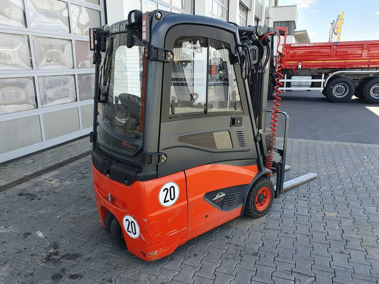 Linde E14 - 02 / Triplex: 4.00m! / SS / 855h! / 2021 - Carretilla elevadora eléctrica: foto 3 Linde E14 - 02 / Triplex: 4.00m! / SS / 855h! / 2021 - Carretilla elevadora eléctrica: foto 3