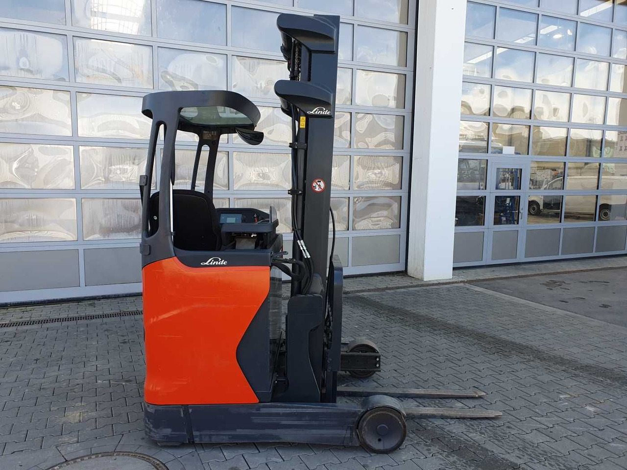 Linde R12B-01 / nur 2.394h! / Hubhöhe: 6m / 2015 - Retráctil: foto 3 Linde R12B-01 / nur 2.394h! / Hubhöhe: 6m / 2015 - Retráctil: foto 3
