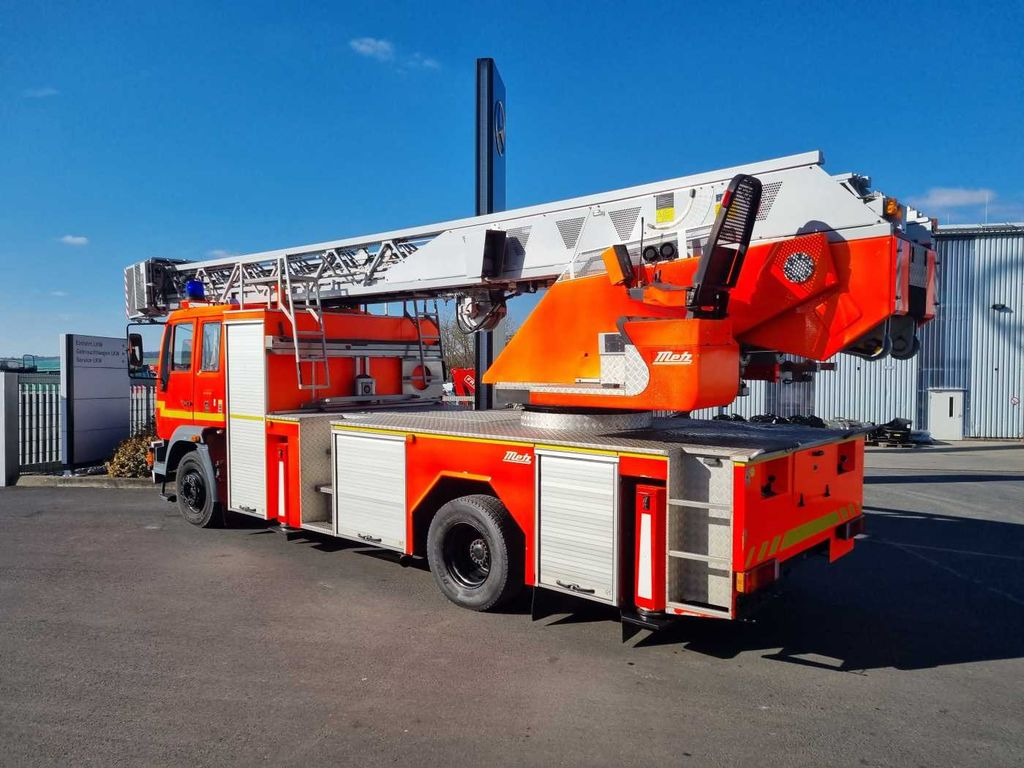Camión grúa MAN 15.284LC Metz DLK 23-12 Feuerwehr Drehleiter: foto 6