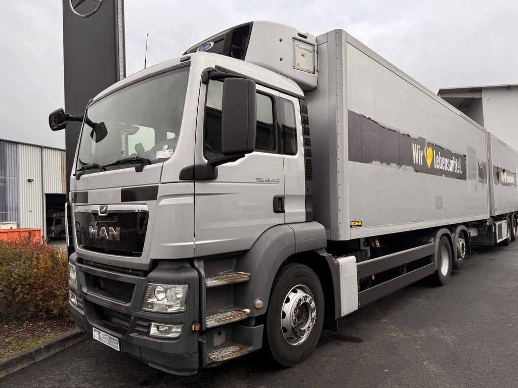 MAN TGS 26.440 6x2-2 LL LBW 2.000kg Carrier 8.100mm - Camión frigorífico: foto 1 MAN TGS 26.440 6x2-2 LL LBW 2.000kg Carrier 8.100mm - Camión frigorífico: foto 1