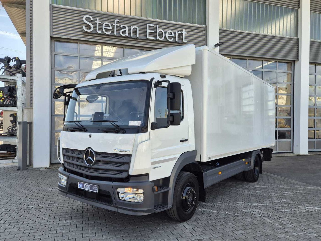 Mercedes-Benz Atego 1524 L Klima Standheizung LBW 1.500kg - Camión caja cerrada: foto 3 Mercedes-Benz Atego 1524 L Klima Standheizung LBW 1.500kg - Camión caja cerrada: foto 3