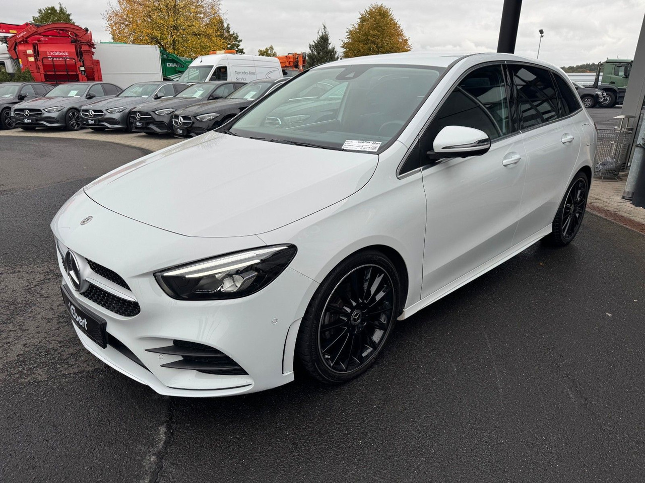 Mercedes-Benz B 200 AMG+Ambiente+360+LED+IHC+TotW - Sedan: foto 2 Mercedes-Benz B 200 AMG+Ambiente+360+LED+IHC+TotW - Sedan: foto 2