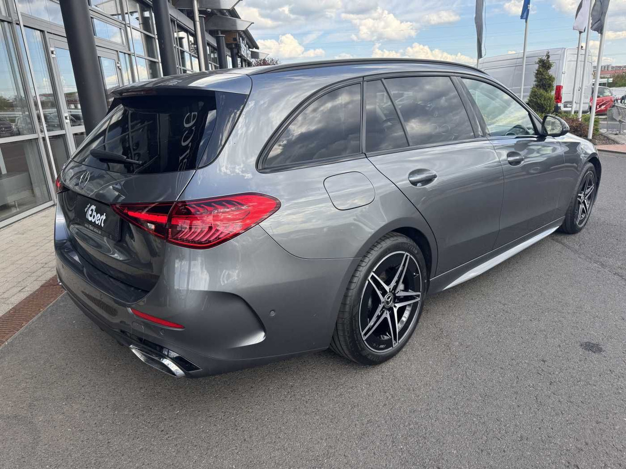 Mercedes-Benz C 200 T AMG Pano+AHK+RFK+Memory+Night+ TotW - Coche: foto 4 Mercedes-Benz C 200 T AMG Pano+AHK+RFK+Memory+Night+ TotW - Coche: foto 4