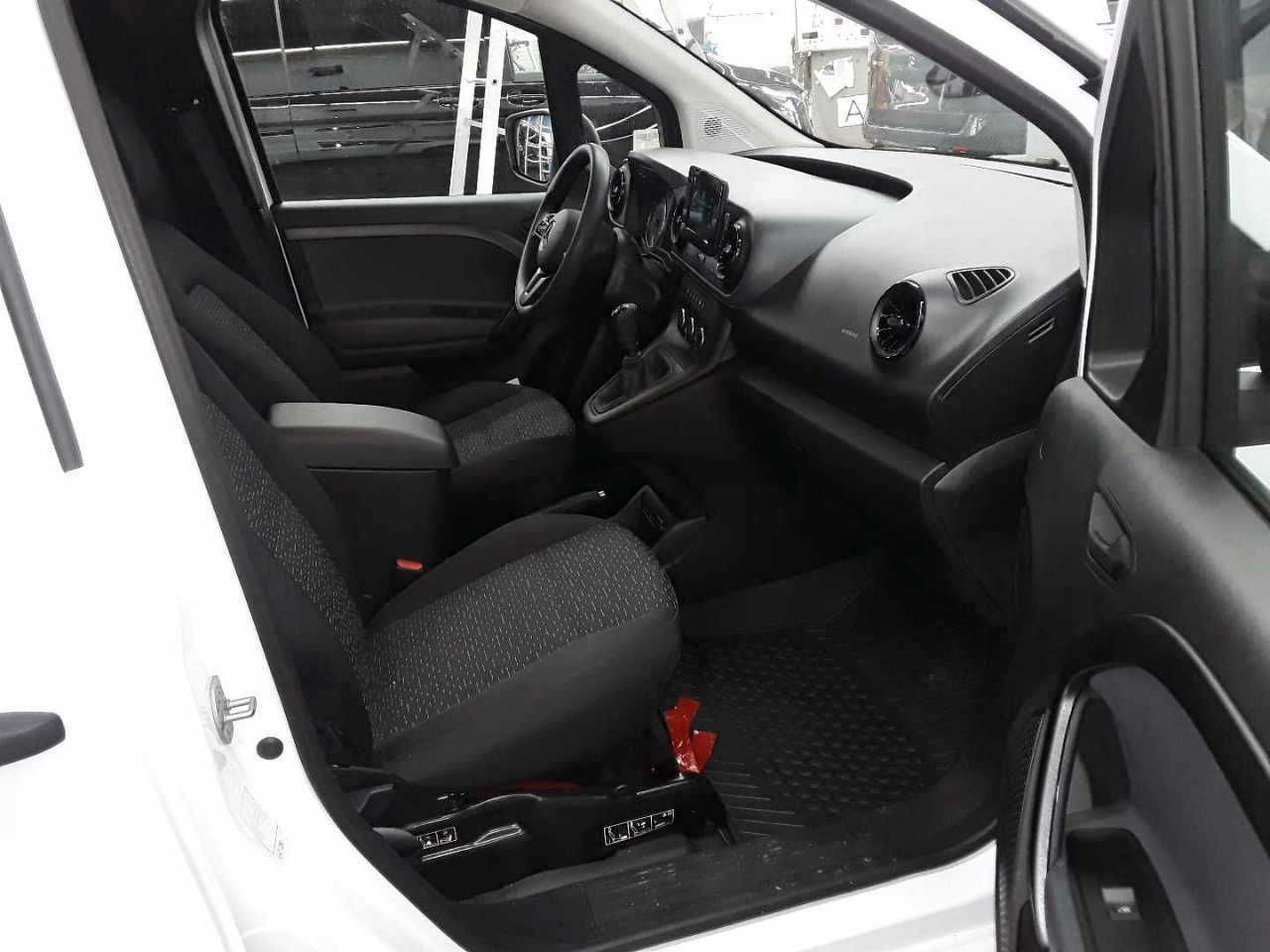 Furgoneta pequeña Mercedes-Benz Citan 110 CDI Extralang/Maxi Kamera MBUX Klima: foto 6
