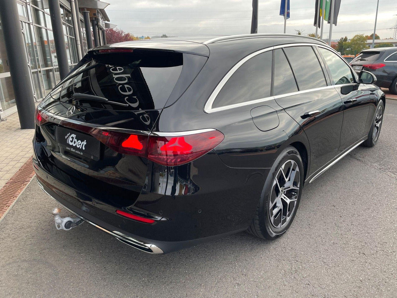 Mercedes-Benz E 220 d T Exclusive Nappa+AHK+360°+Burm+Sitzklim - Coche familiar: foto 4 Mercedes-Benz E 220 d T Exclusive Nappa+AHK+360°+Burm+Sitzklim - Coche familiar: foto 4