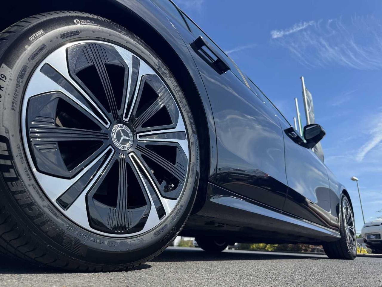 Mercedes-Benz E 220d Avantgarde+Pano+AHK+Distr+19Zoll+MBUX - Coche: foto 5 Mercedes-Benz E 220d Avantgarde+Pano+AHK+Distr+19Zoll+MBUX - Coche: foto 5