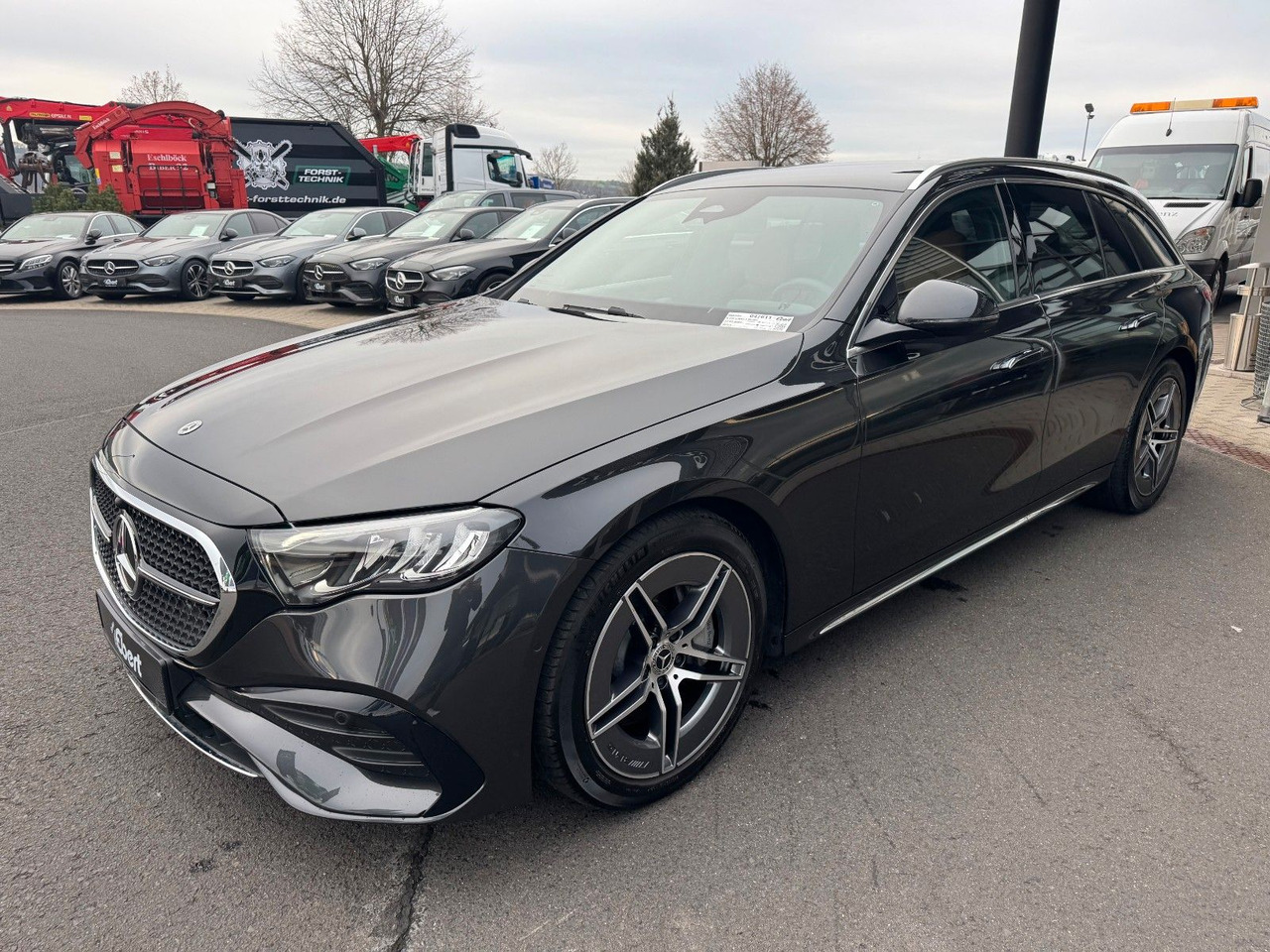 Mercedes-Benz E 220d T AMG+Hyperscreen+Leder+AHK+DistrPro+STH - Coche familiar: foto 3 Mercedes-Benz E 220d T AMG+Hyperscreen+Leder+AHK+DistrPro+STH - Coche familiar: foto 3