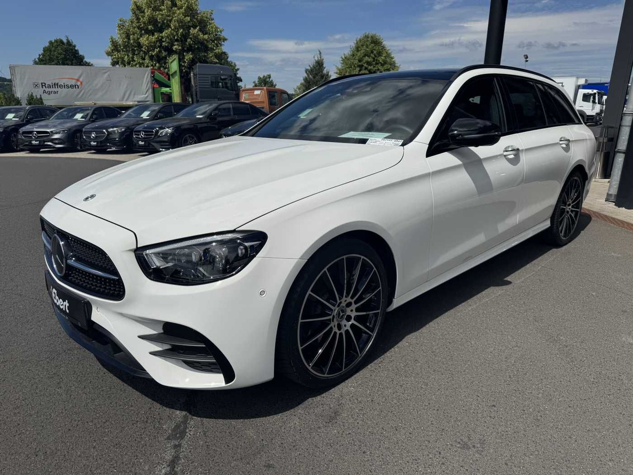 Mercedes-Benz E 300d 4M AMG+Pano+Burm+AHK+360+HUD+ - Coche: foto 2 Mercedes-Benz E 300d 4M AMG+Pano+Burm+AHK+360+HUD+ - Coche: foto 2