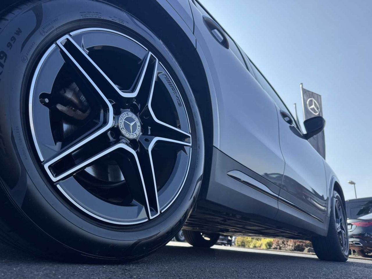 Mercedes-Benz GLA 200d 4M AMG+Pano+Distr+Ambiente+ - SUV/ Todoterreno: foto 5 Mercedes-Benz GLA 200d 4M AMG+Pano+Distr+Ambiente+ - SUV/ Todoterreno: foto 5