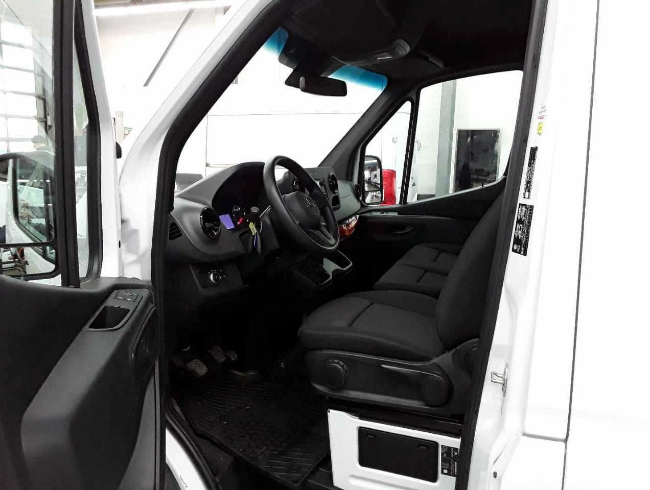 Mercedes-Benz Sprinter 315 CDI DoKa/Mixto AHK3,5t Klima Kamera - Furgón, Furgoneta combi: foto 5 Mercedes-Benz Sprinter 315 CDI DoKa/Mixto AHK3,5t Klima Kamera - Furgón, Furgoneta combi: foto 5