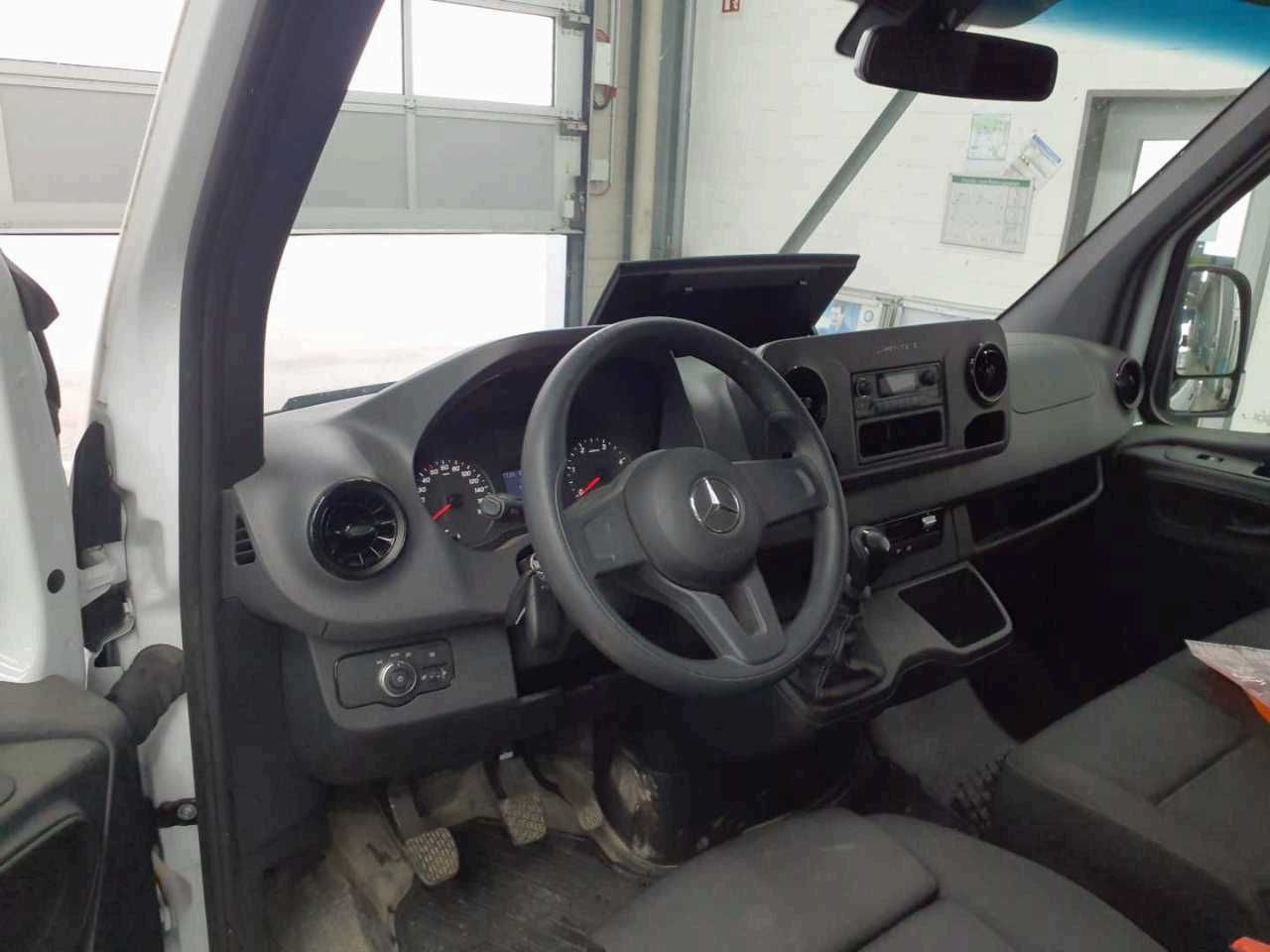 Mercedes-Benz Sprinter 315 CDI DoKa/Mixto AHK3,5t Klima Kamera - Furgón, Furgoneta combi: foto 5 Mercedes-Benz Sprinter 315 CDI DoKa/Mixto AHK3,5t Klima Kamera - Furgón, Furgoneta combi: foto 5