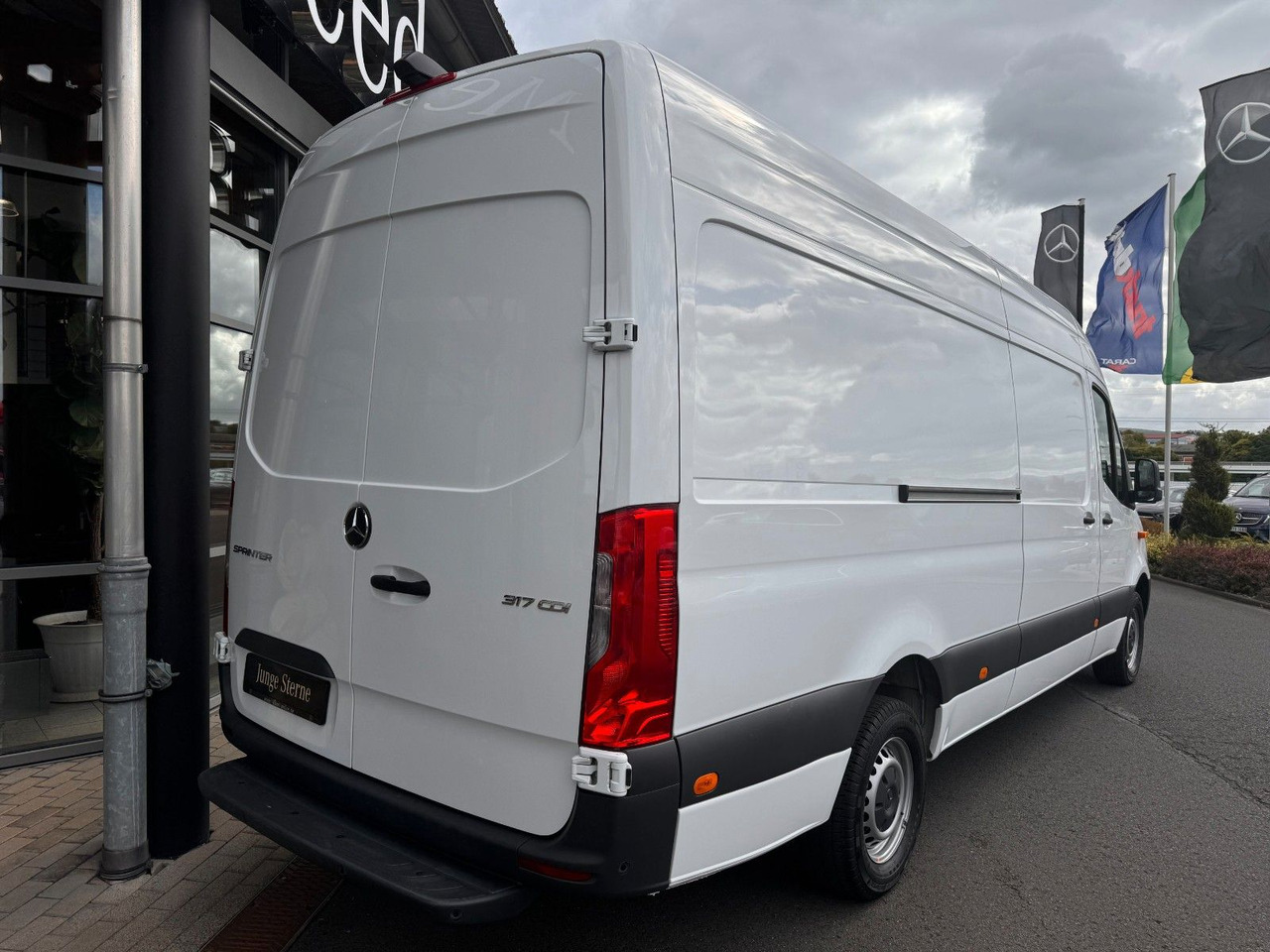 Mercedes-Benz Sprinter 317 CDI 4325 Klima 360 SHZ Schwing - Furgón: foto 4 Mercedes-Benz Sprinter 317 CDI 4325 Klima 360 SHZ Schwing - Furgón: foto 4