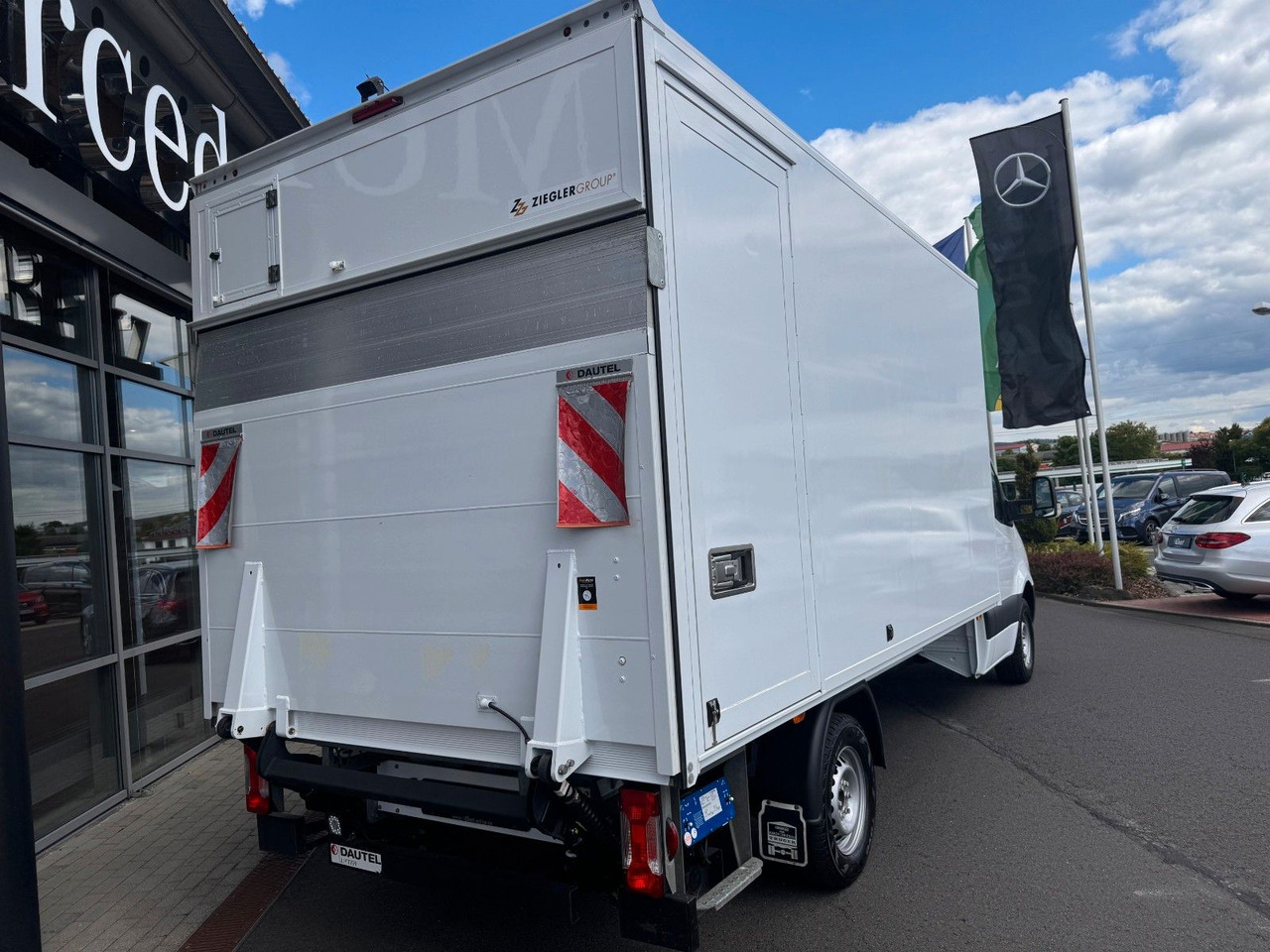 Mercedes-Benz Sprinter 317 CDI 4325 Koffer LBW Klima Kamera - Furgoneta caja cerrada: foto 5 Mercedes-Benz Sprinter 317 CDI 4325 Koffer LBW Klima Kamera - Furgoneta caja cerrada: foto 5