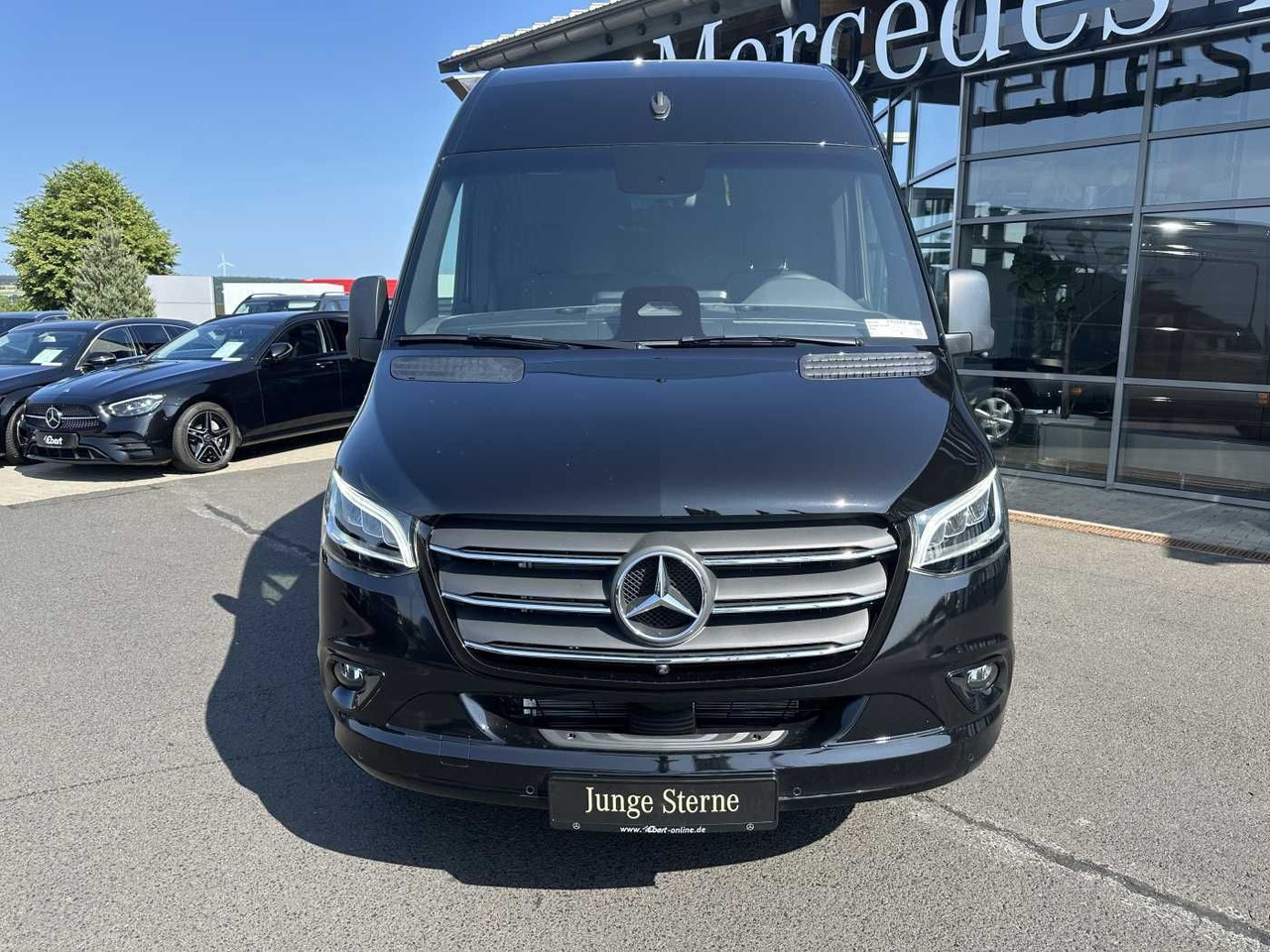 Mercedes-Benz Sprinter 319 CDI 4325 AHK DISTRONIC 360 Klima - Furgón: foto 2 Mercedes-Benz Sprinter 319 CDI 4325 AHK DISTRONIC 360 Klima - Furgón: foto 2