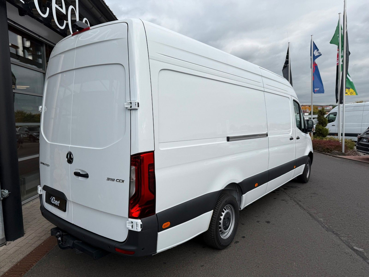Mercedes-Benz Sprinter 319 CDI 4325 DISTRONIC Klima AHK - Furgón: foto 4 Mercedes-Benz Sprinter 319 CDI 4325 DISTRONIC Klima AHK - Furgón: foto 4