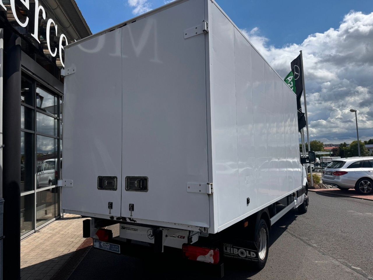 Mercedes-Benz Sprinter 516 CDI 4325 Möbelkoffer Treppe - Furgoneta caja cerrada: foto 4 Mercedes-Benz Sprinter 516 CDI 4325 Möbelkoffer Treppe - Furgoneta caja cerrada: foto 4