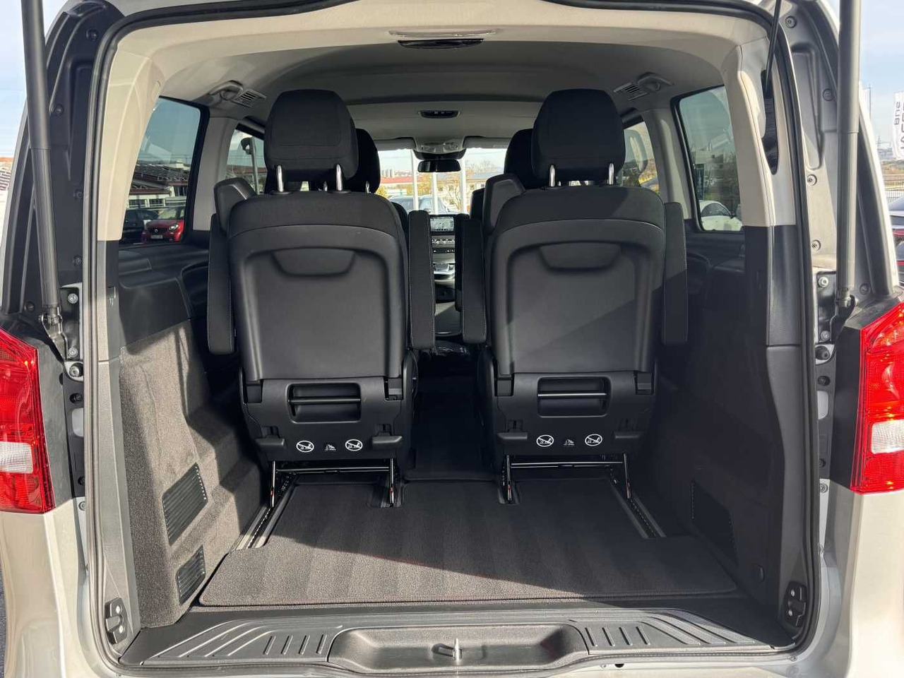 Furgoneta de pasajeros Mercedes-Benz V 220 d EDITION DISTRONIC MBUX Kamera 6Sitze: foto 6