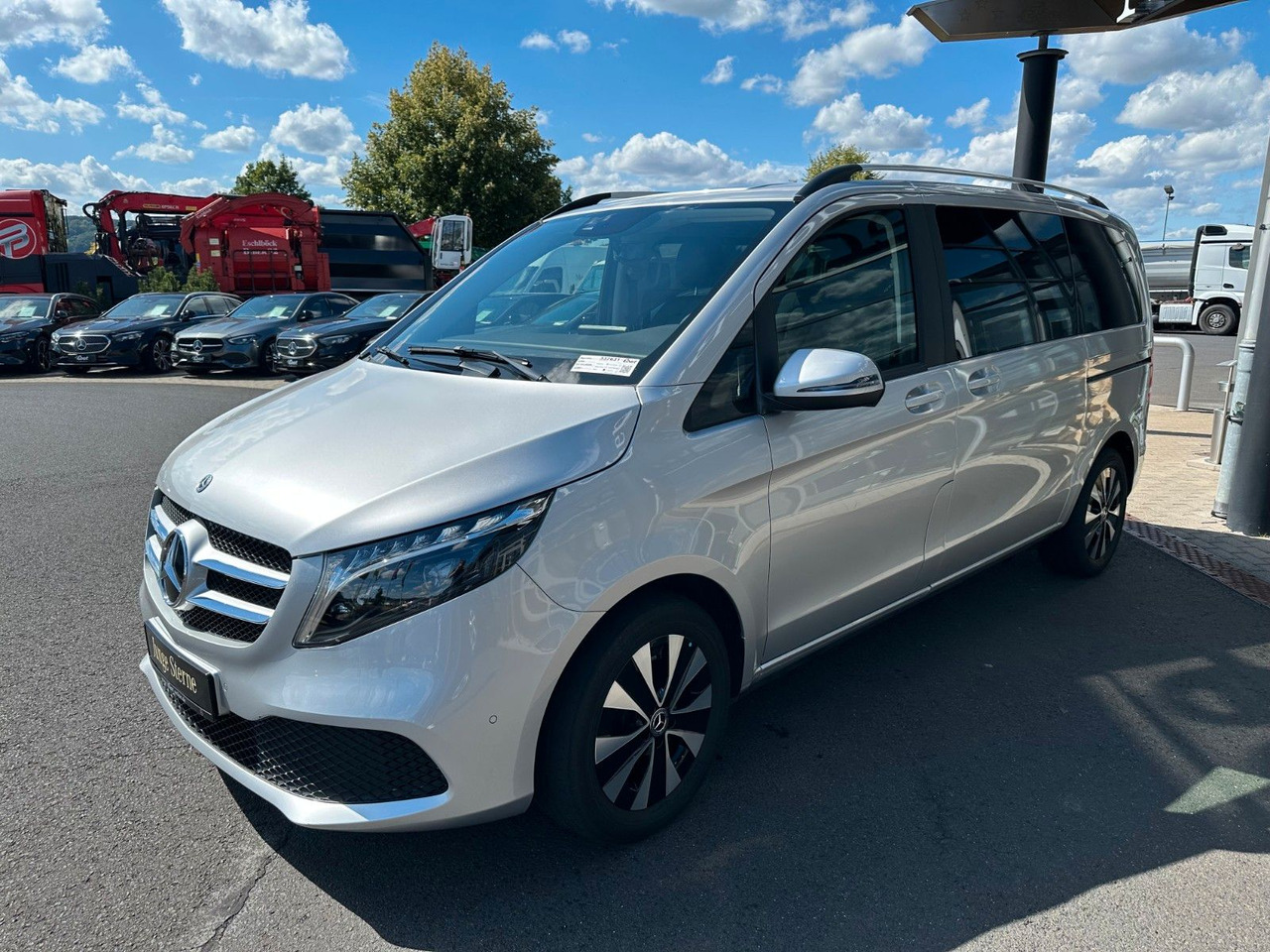 Mercedes-Benz V 250 EDITION 4MATIC Kompakt Liege-Paket AHK2,5t - Furgoneta de pasajeros: foto 3 Mercedes-Benz V 250 EDITION 4MATIC Kompakt Liege-Paket AHK2,5t - Furgoneta de pasajeros: foto 3