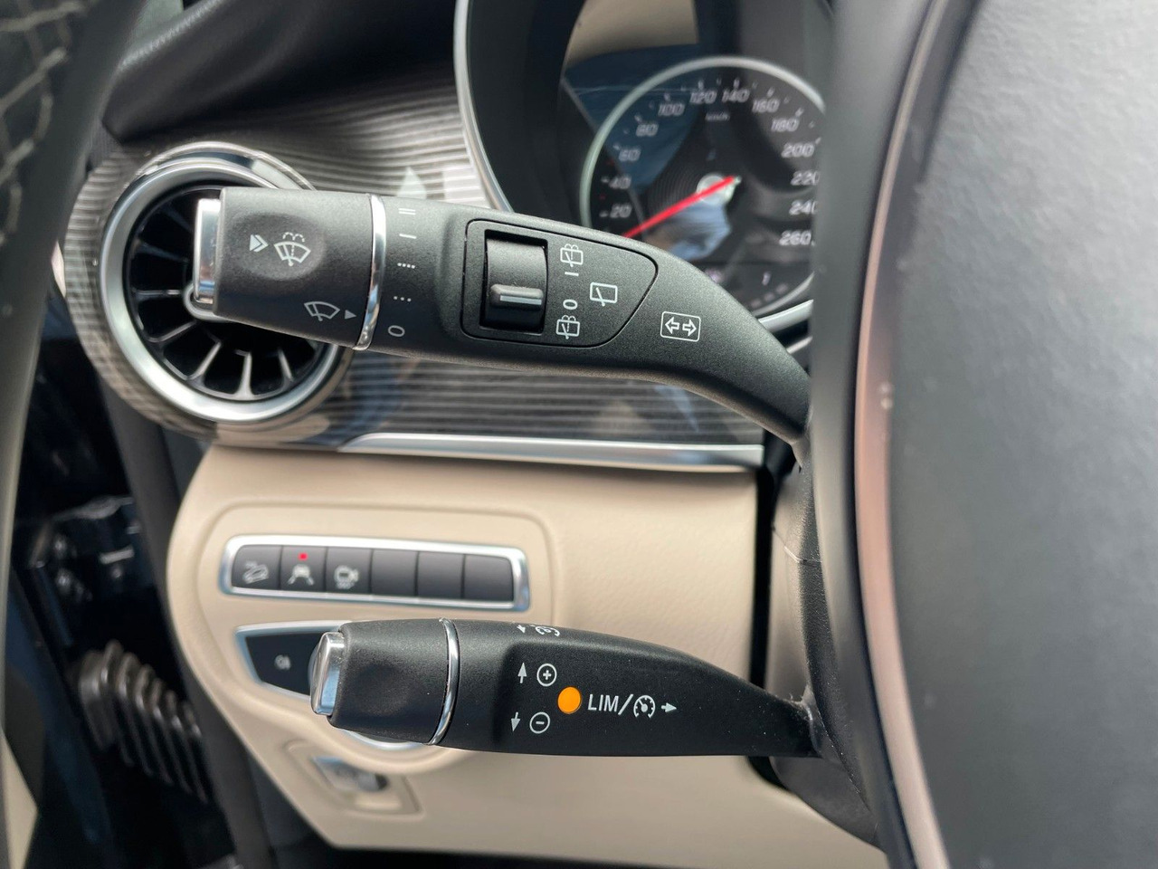 Coche familiar Mercedes-Benz V 300 d AVA ED 4MATIC Sitzklima Burmester 6Sitze: foto 19
