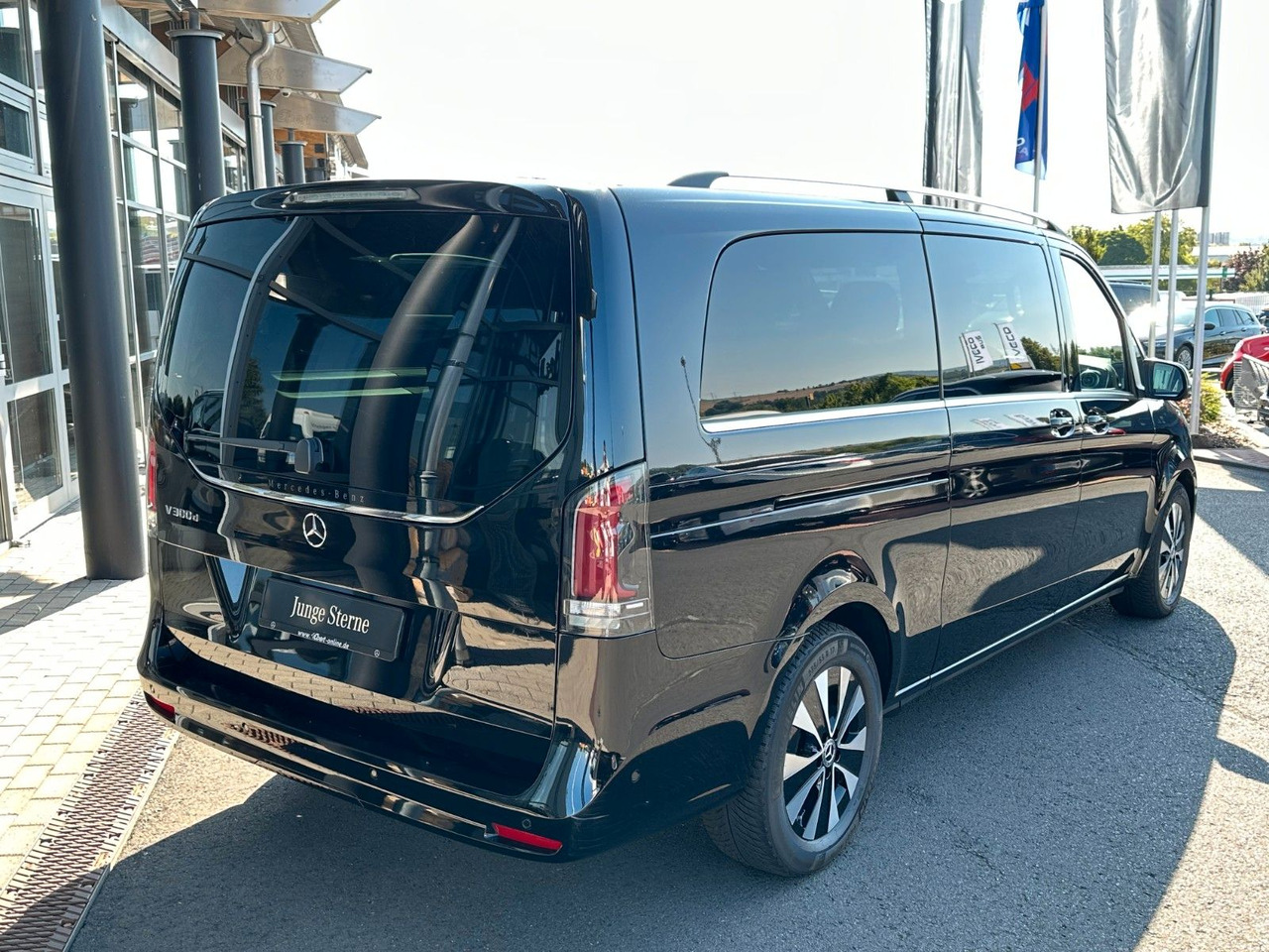 Mercedes-Benz V 300 d AVANTGARDE Extralang 360Kamera 8Sitze - Furgoneta de pasajeros: foto 4 Mercedes-Benz V 300 d AVANTGARDE Extralang 360Kamera 8Sitze - Furgoneta de pasajeros: foto 4