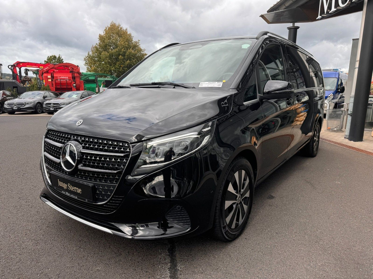 Mercedes-Benz V 300 d AVANTGARDE Extralang 360Kamera Standheiz - Furgoneta de pasajeros: foto 3 Mercedes-Benz V 300 d AVANTGARDE Extralang 360Kamera Standheiz - Furgoneta de pasajeros: foto 3