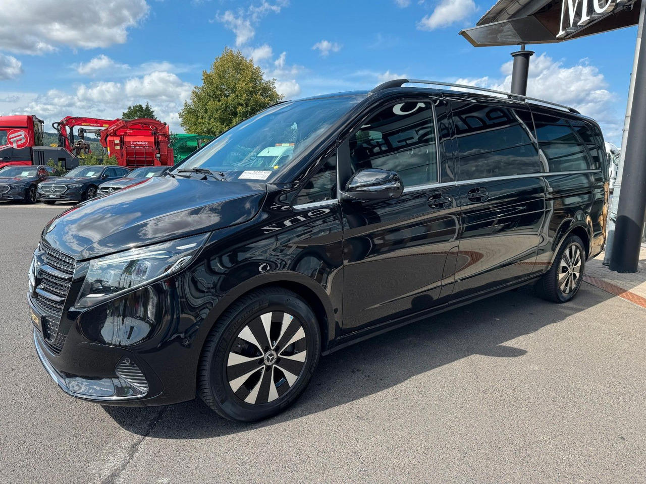 Mercedes-Benz V 300 d AVANTGARDE Extralang 360Kamera Standheiz - Furgoneta de pasajeros: foto 2 Mercedes-Benz V 300 d AVANTGARDE Extralang 360Kamera Standheiz - Furgoneta de pasajeros: foto 2