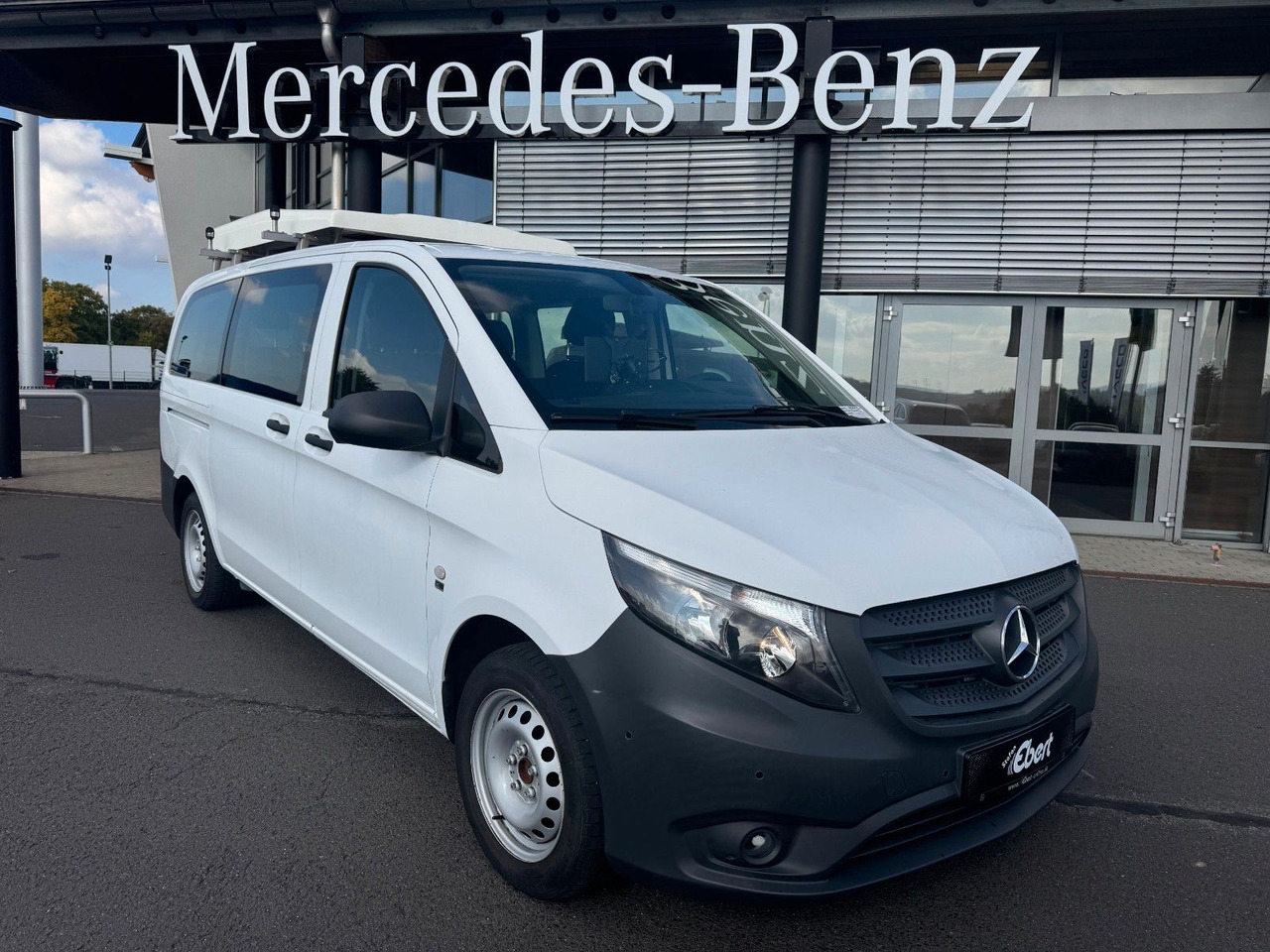 Mercedes-Benz Vito 114 CDI Tourer Begleitfahrzeug BF3+ / WVZ - Furgoneta de pasajeros: foto 1 Mercedes-Benz Vito 114 CDI Tourer Begleitfahrzeug BF3+ / WVZ - Furgoneta de pasajeros: foto 1