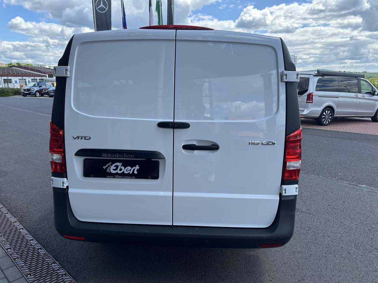 Mercedes-Benz Vito 116 CDI 3430 9G Klima Kamera Navi SHZ Tempo - Furgoneta pequeña: foto 5 Mercedes-Benz Vito 116 CDI 3430 9G Klima Kamera Navi SHZ Tempo - Furgoneta pequeña: foto 5