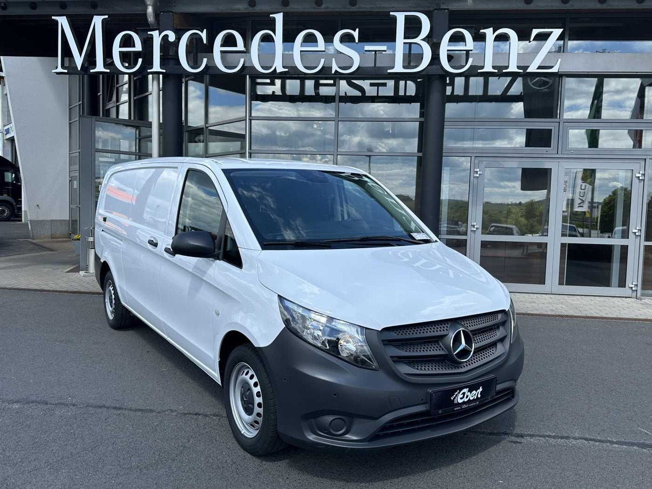 Mercedes-Benz Vito 116 CDI 3430 9G Klima Kamera Navi SHZ Tempo - Furgoneta pequeña: foto 1 Mercedes-Benz Vito 116 CDI 3430 9G Klima Kamera Navi SHZ Tempo - Furgoneta pequeña: foto 1