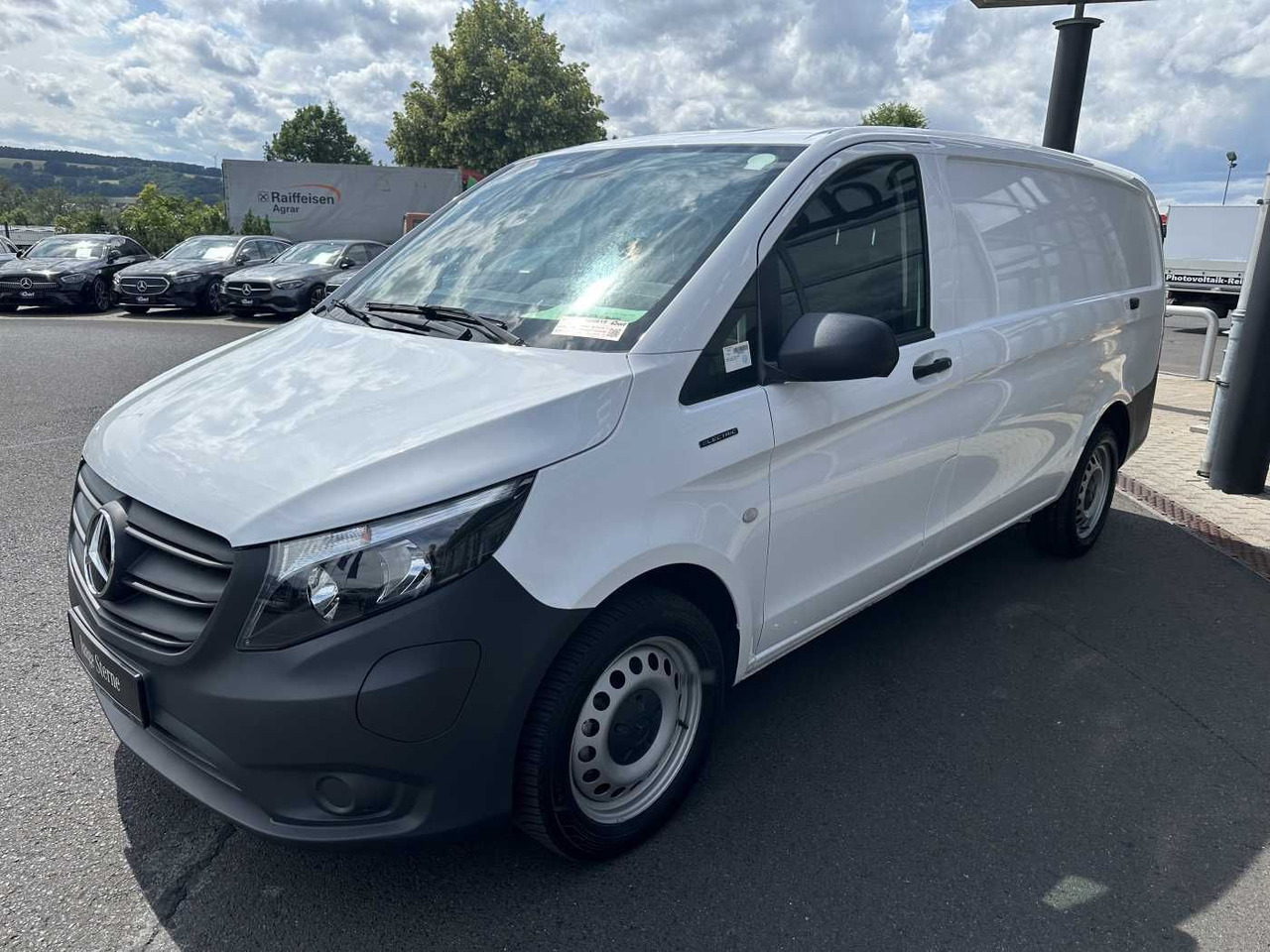 Mercedes-Benz eVito 112 Klima Kamera Navi SHZ Tempomat - Furgoneta pequeña, Furgoneta eléctrica: foto 3 Mercedes-Benz eVito 112 Klima Kamera Navi SHZ Tempomat - Furgoneta pequeña, Furgoneta eléctrica: foto 3