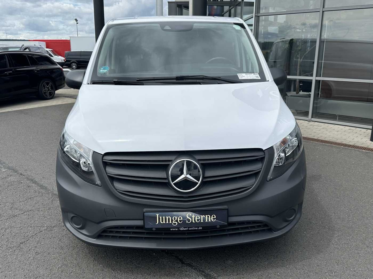 Mercedes-Benz eVito 112 Klima Kamera Navi SHZ Tempomat - Furgoneta pequeña, Furgoneta eléctrica: foto 2 Mercedes-Benz eVito 112 Klima Kamera Navi SHZ Tempomat - Furgoneta pequeña, Furgoneta eléctrica: foto 2