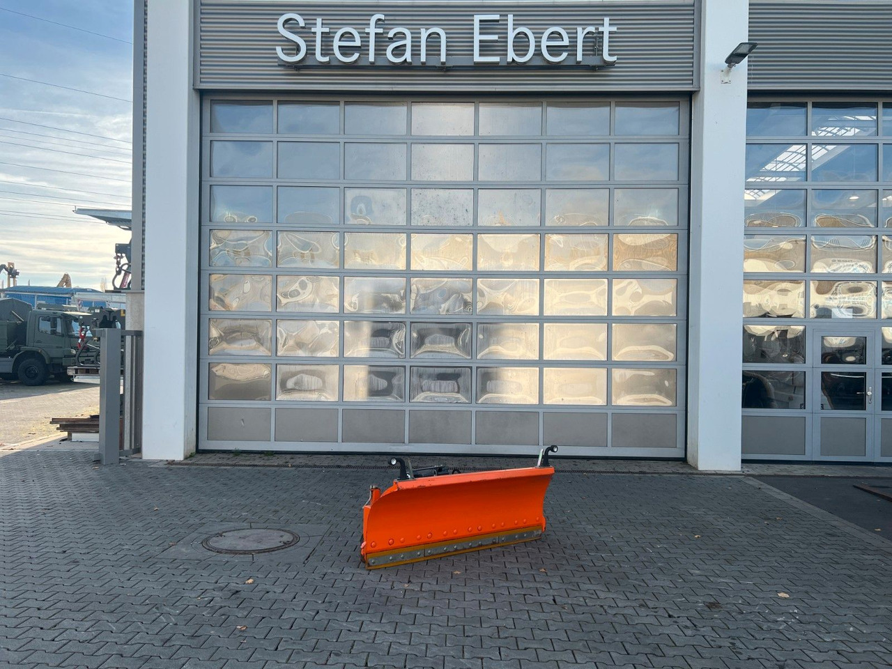 Tuchel SK-F 180 Schneeschild / Kramer 5040 - Cuchilla quitanieves: foto 1 Tuchel SK-F 180 Schneeschild / Kramer 5040 - Cuchilla quitanieves: foto 1