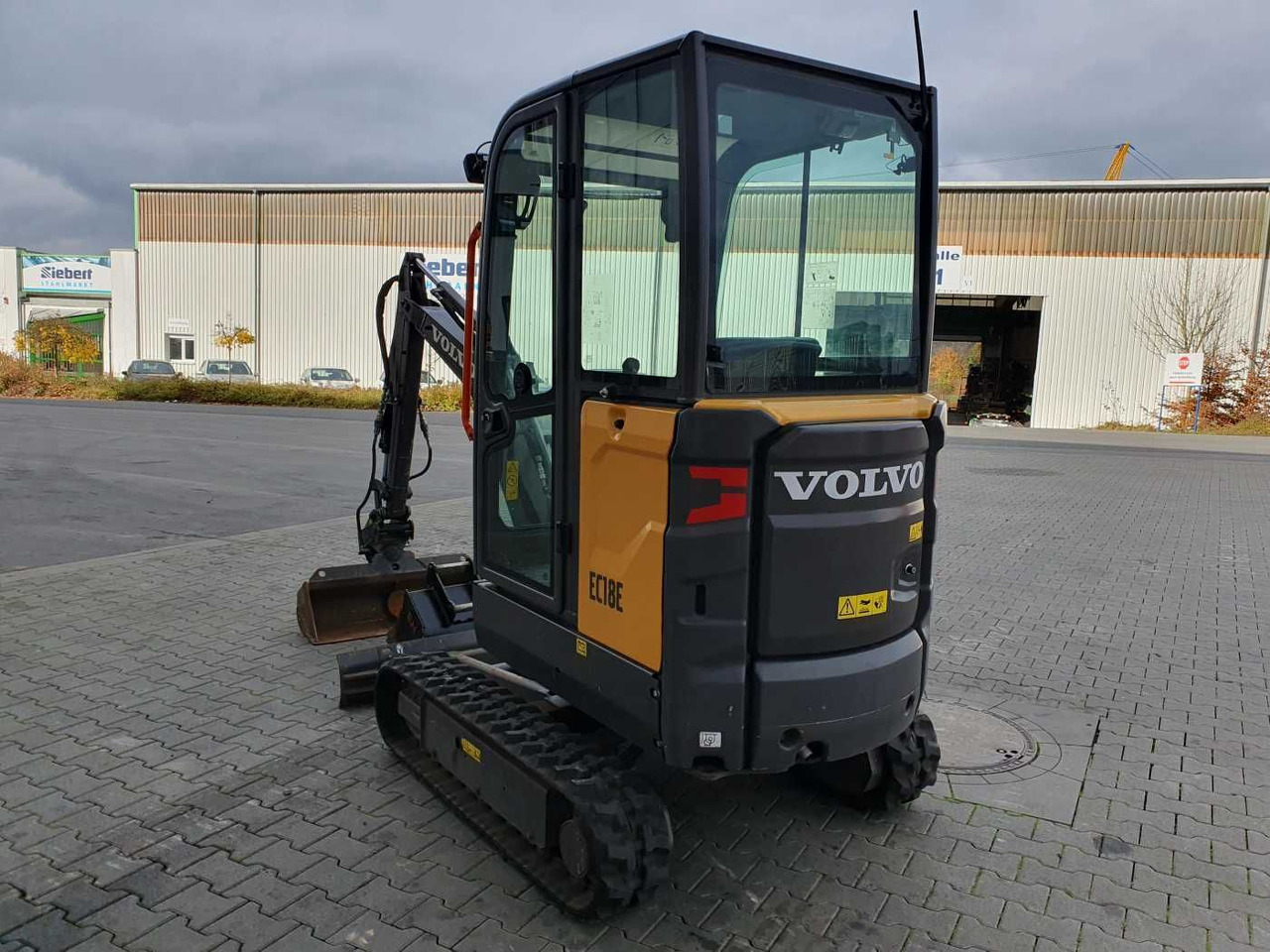 Volvo EC18E / nur 415h! / MS01 / 2021 / inkl 2x Löffel - Miniexcavadora: foto 4 Volvo EC18E / nur 415h! / MS01 / 2021 / inkl 2x Löffel - Miniexcavadora: foto 4